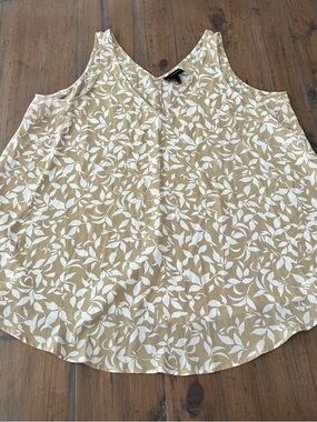 Lane Bryant Beige and White Leaf-Print V-Neck Camisole